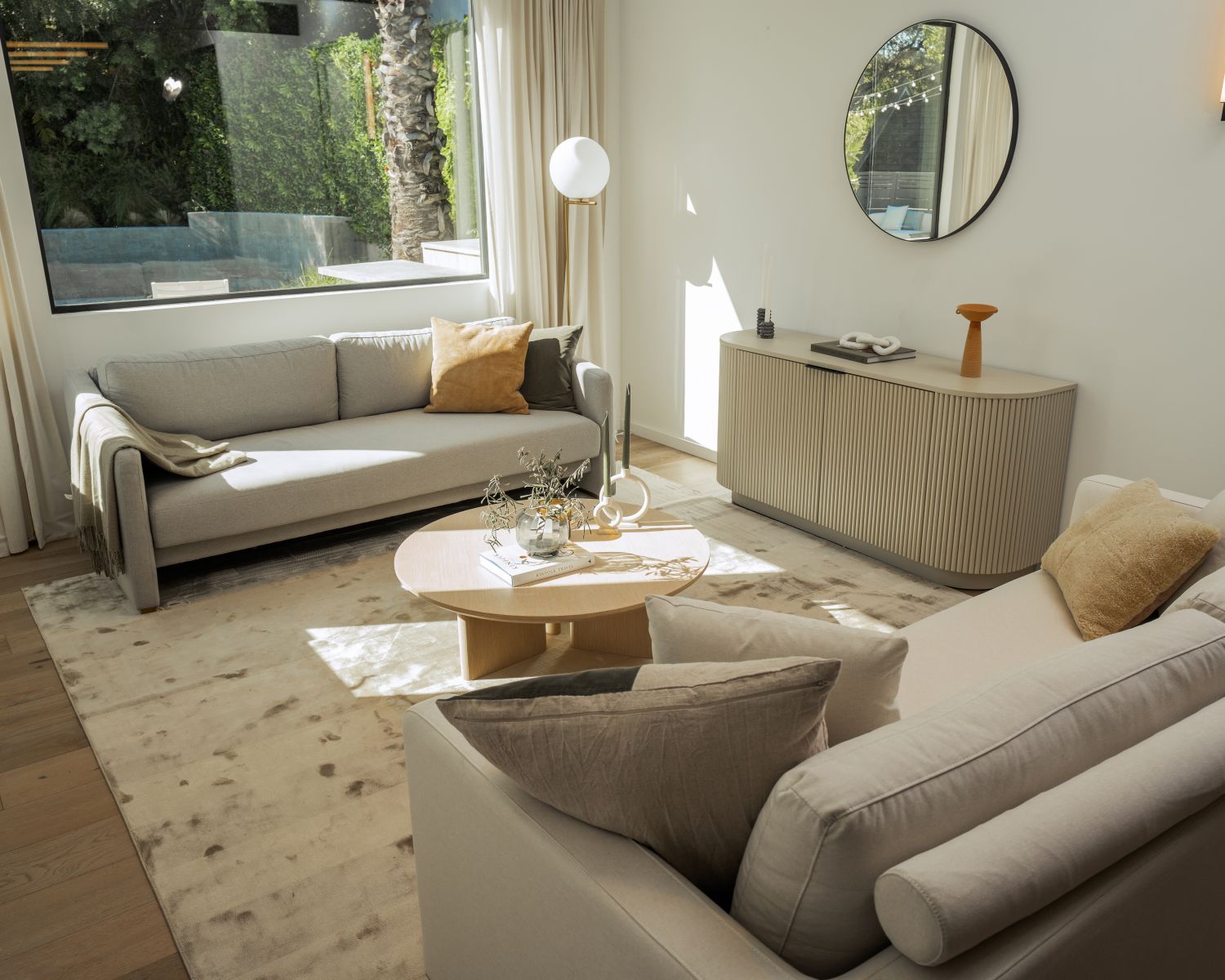 How to Design a Luxurious Living Room