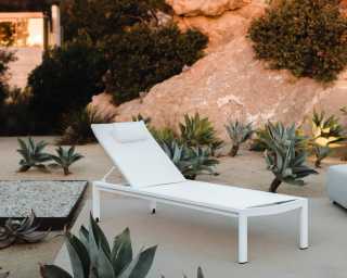 Spencer Outdoor Lounger - White Spencer Outdoor Lounger - White