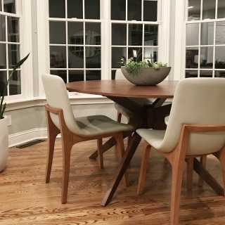 Image by Lindsay Sullivan Image by Lindsay Sullivan